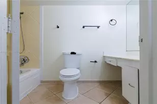 6770 Indian Creek Dr, Miami Beach, FL 33141 - Photo 23