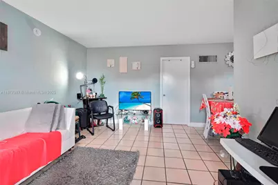 1255 W 49th Pl #H202, Hialeah, FL 33012 - Photo 11