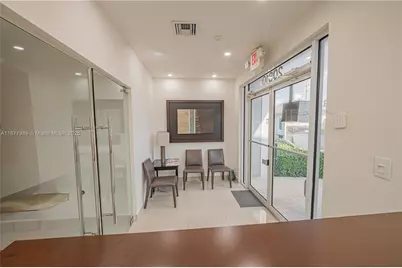 20810 W Dixie Hwy Ag Hwy, Miami, FL 33180 - Photo 9