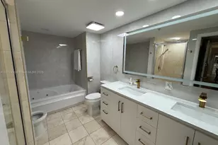 17375 Collins Ave, Sunny Isles Beach, FL 33160 - Photo 9