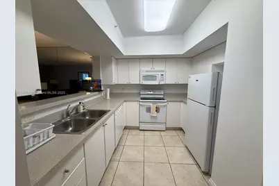 17375 Collins Ave #804, Sunny Isles Beach, FL 33160 - Photo 5