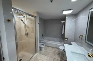 17375 Collins Ave, Sunny Isles Beach, FL 33160 - Photo 11