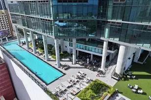 398 NE 5th St, Miami, FL 33132 - Photo 37