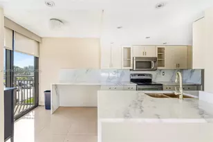 3031 N Ocean Blvd, Fort Lauderdale, FL 33308 - Photo 9