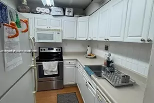 1200 West Ave, Miami Beach, FL 33139 - Photo 11
