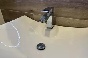 2801 NE 183rd St, Aventura, FL 33160 - Photo 9