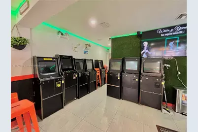 Cafeteria / Bar For Sale By The Palmetto, Miami, FL 33155 - Photo 3