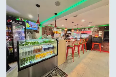 Cafeteria / Bar For Sale By The Palmetto, Miami, FL 33155 - Photo 1