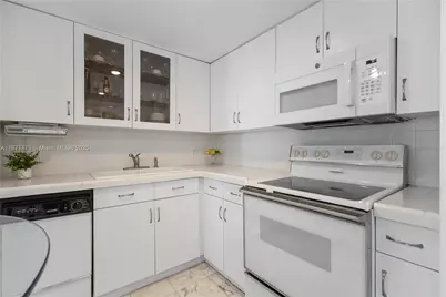 200 SE 15th Rd #6F, Miami, FL 33129 - Photo 23