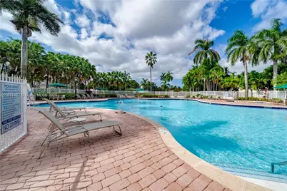 1874 NW 74th Way, Pembroke Pines, FL 33024 - Photo 41