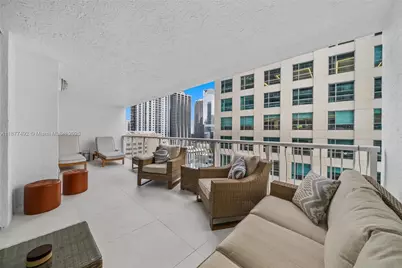 1200 Brickell Bay Dr #2812, Miami, FL 33131 - Photo 3