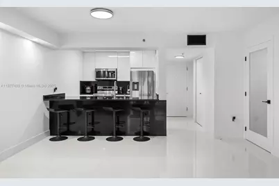 1200 Brickell Bay Dr #2812, Miami, FL 33131 - Photo 11