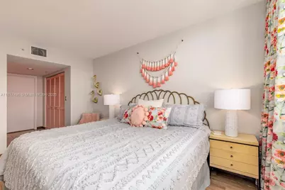 90 Alton Rd #2012, Miami Beach, FL 33139 - Photo 13