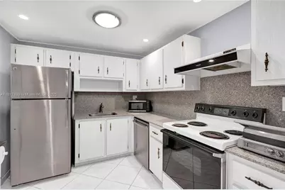 500 Three Islands Blvd #320, Hallandale Beach, FL 33009 - Photo 13