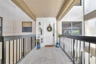 491 Ives Dairy Rd, Miami, FL 33179 - Photo 19