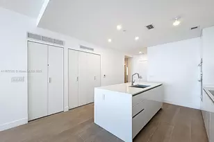 700 NE 24th St, Miami, FL 33137 - Photo 9