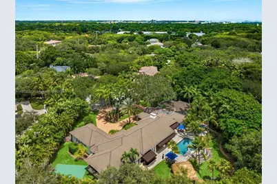 9325 SW 59th Pl, Pinecrest, FL 33156 - Photo 17