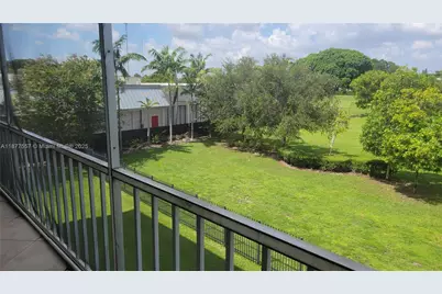 950 Hillcrest Dr #302, Hollywood, FL 33021 - Photo 27