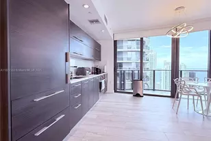 55 SW 9th St, Miami, FL 33130 - Photo 5