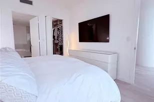 55 SW 9th St, Miami, FL 33130 - Photo 23