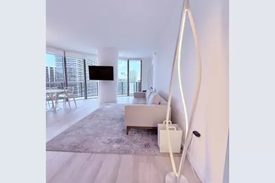 55 SW 9th St #4003, Miami, FL 33130 - Photo 3