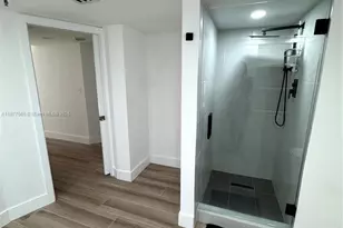 520 Brickell Key Dr, Miami, FL 33131 - Photo 53