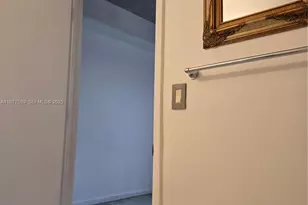 234 NE 3rd St, Miami, FL 33132 - Photo 17