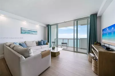 5601 Collins Ave #1011, Miami Beach, FL 33140 - Photo 3