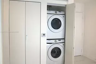 700 NE 24th St, Miami, FL 33137 - Photo 5