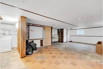 20400 NE 14th Ave, Miami, FL 33179 - Photo 25