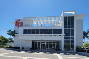 10440 NW 67th St, Doral, FL 33178 - Photo 9