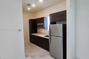 10440 NW 67th St, Doral, FL 33178 - Photo 5