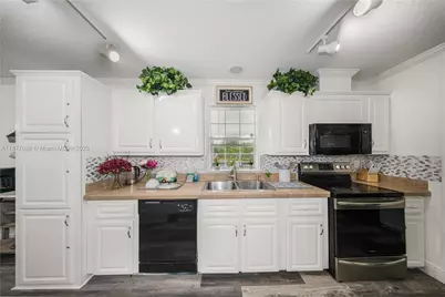 755 N Quebrada, Other City - In The State Of Florida, FL 33440 - Photo 9