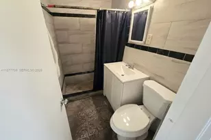 537 NW 20th Ave, Fort Lauderdale, FL 33311 - Photo 5