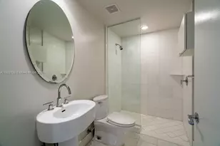 2950 NE 188th St, Aventura, FL 33180 - Photo 13