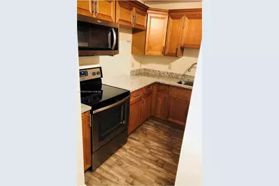 [Address not provided], West Palm Beach, FL 33411 - Photo 7