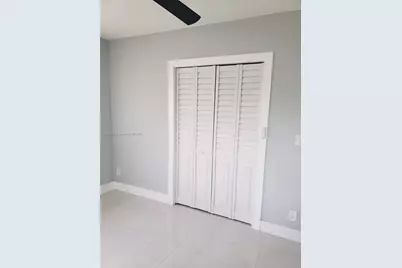 150 NE 169th Ter, North Miami Beach, FL 33162 - Photo 19