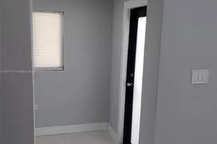 150 NE 169th Terrace, North Miami Beach, FL 33162 - Photo 9