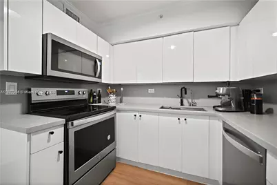 1500 Bay Rd #328S, Miami Beach, FL 33139 - Photo 29