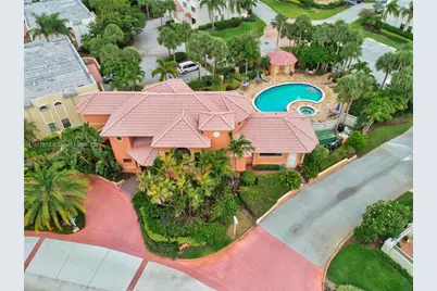 600 Uno Lago Dr #302, Juno Beach, FL 33408 - Photo 11
