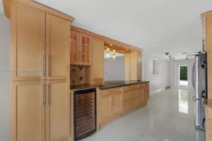 1834 NE 34th St, Oakland Park, FL 33306 - Photo 21