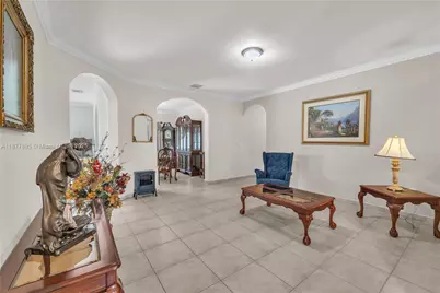 8934 NW 164th St, Miami Lakes, FL 33018 - Photo 5