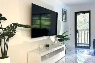 20860 San Simeon Way, Miami, FL 33179 - Photo 7