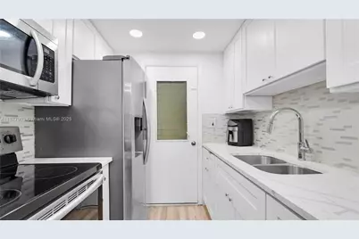 16900 NE 14th Ave #204, Miami, FL 33162 - Photo 11