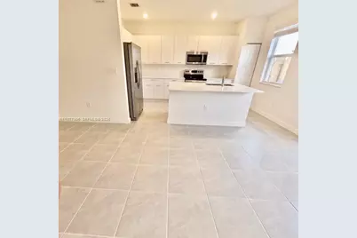 12517 NW 23rd Pl, Miami, FL 33167 - Photo 9