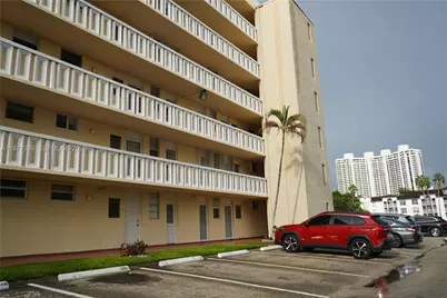 2999 Point East Dr #C614, Aventura, FL 33160 - Photo 31