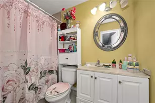 1412 NW 63rd Ave, Margate, FL 33063 - Photo 15