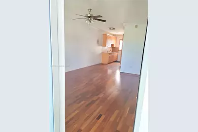 7315 Byron Ave #17, Miami Beach, FL 33141 - Photo 9