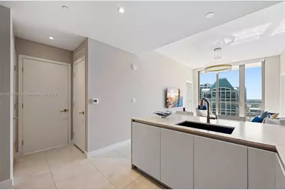 2678 Tigertail Ave #1705, Miami, FL 33133 - Photo 7