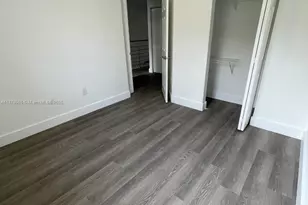 5725 NW 114th Path, Doral, FL 33178 - Photo 9